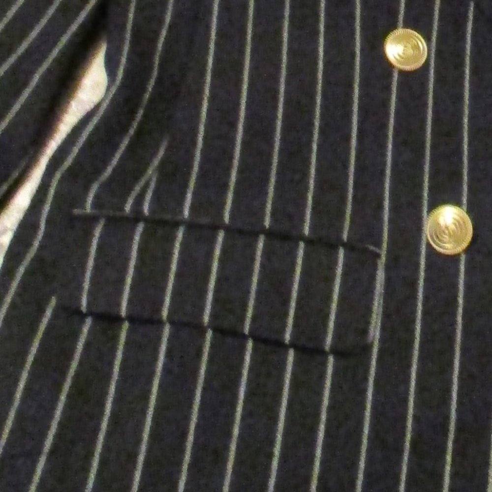 GANTOS GORGEOUS BLACK PINSTRIPE PANT SUIT - Picture 16 of 16